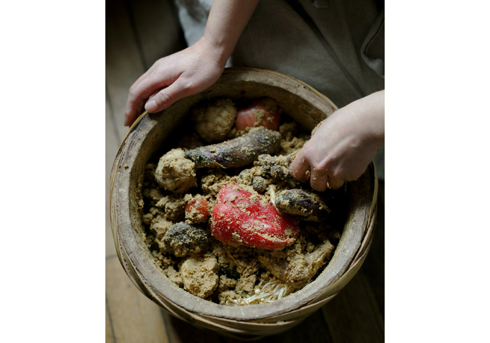 本漬け：毎日かき混ぜる