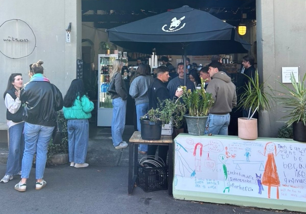 ノンアルコールで健康的に踊る！SNSで広がる“ソフト・クラビング”