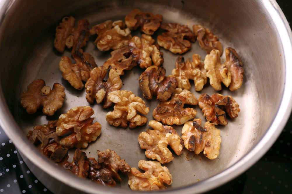 材料の下準備をする