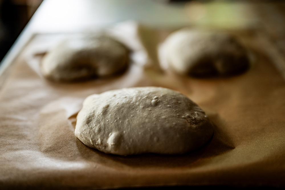 所々に気泡ができていて、ゆったりとつながっていることを感じさせる