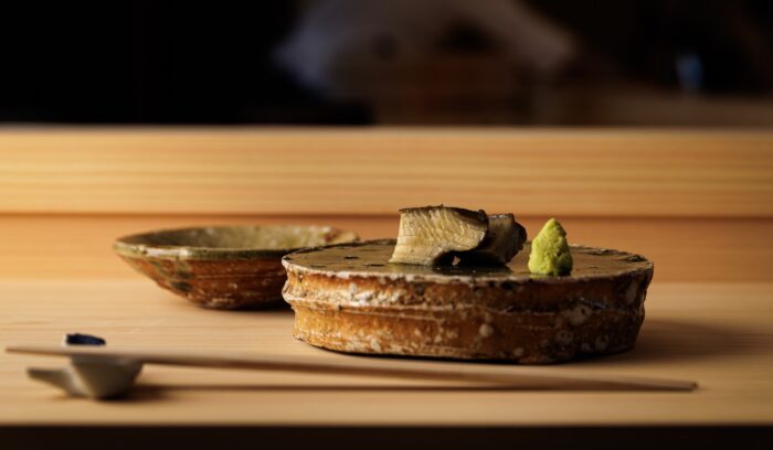 トップクラスの江戸前鮨を、東京名所を巡る船上で。ミシュラン一ツ星監修屋形船「鮨 おりがみ」