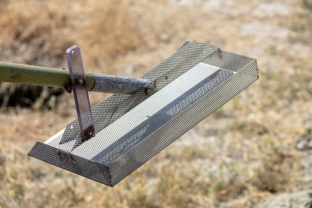 収穫する専用の道具「ルース」