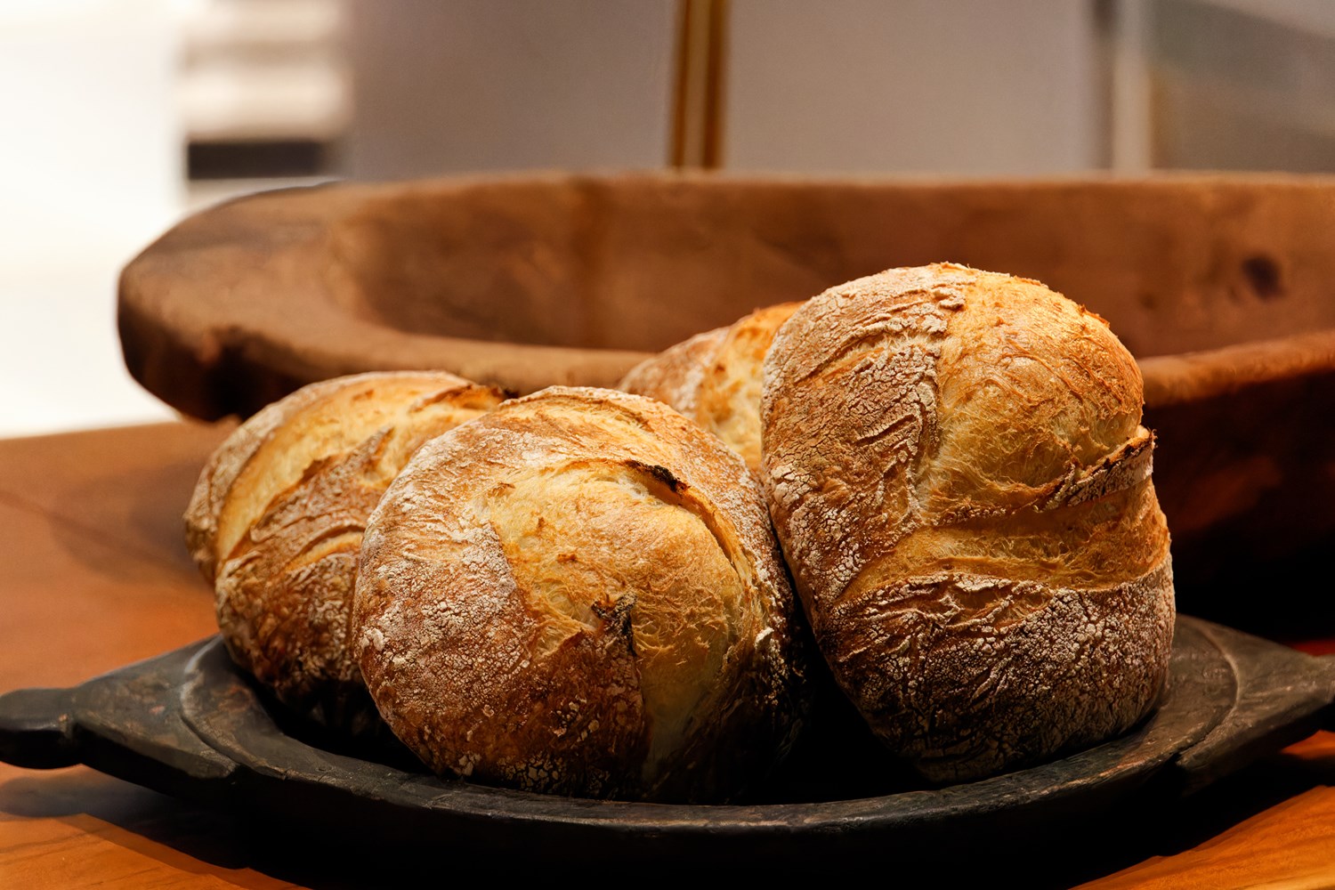 レモンの香りが爽やかなハード系のレモンのパン。