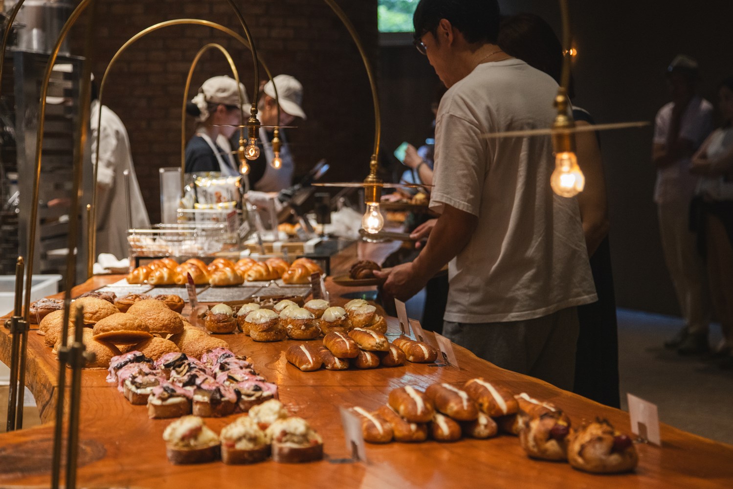 パンラボ池田浩明さん、南八ヶ岳「トリュフベーカリー」のラボに潜入！「パンの道の駅」メイキングオブ【番外編】