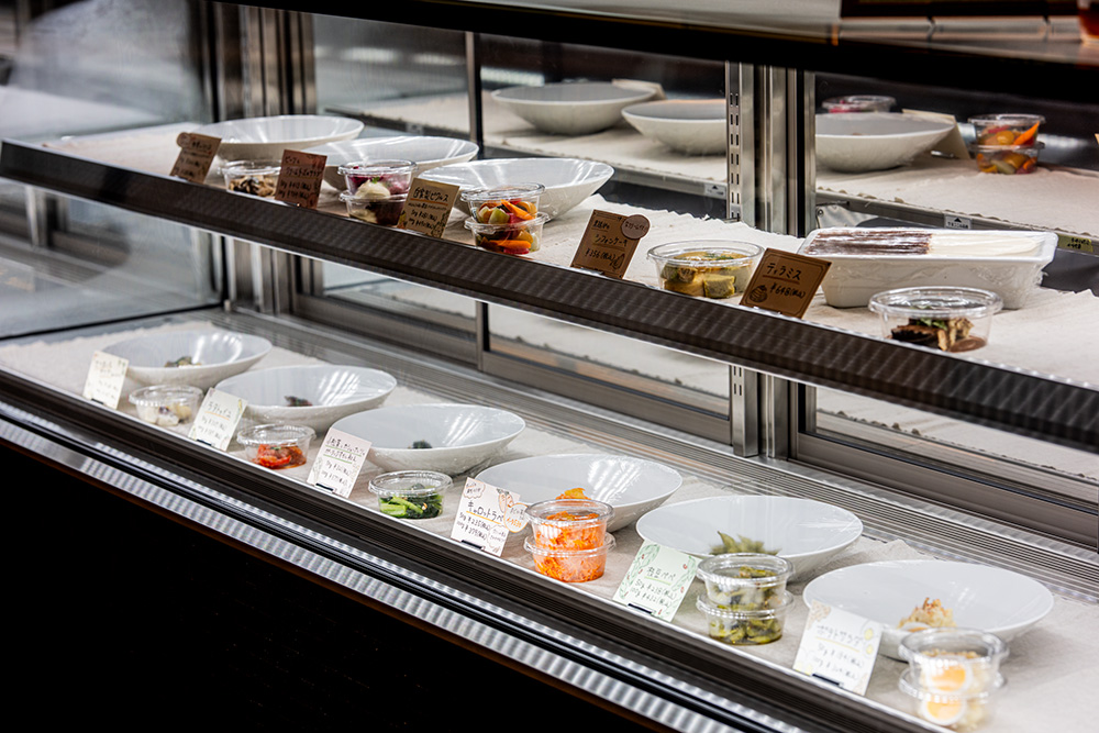 レストラン入り口のショーケース