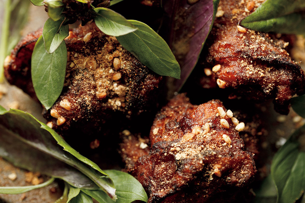 アジアが香るカリッとジューシーな唐揚げ「スパイシークリスピーチキン」