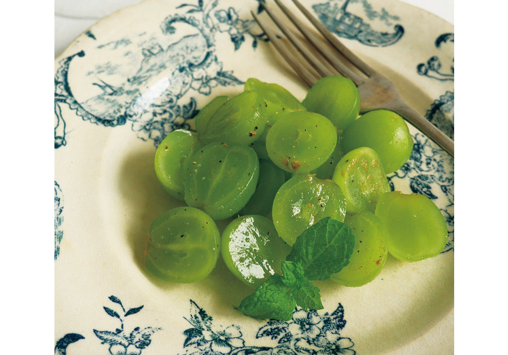 シャインマスカットのコリアンダーマリネ