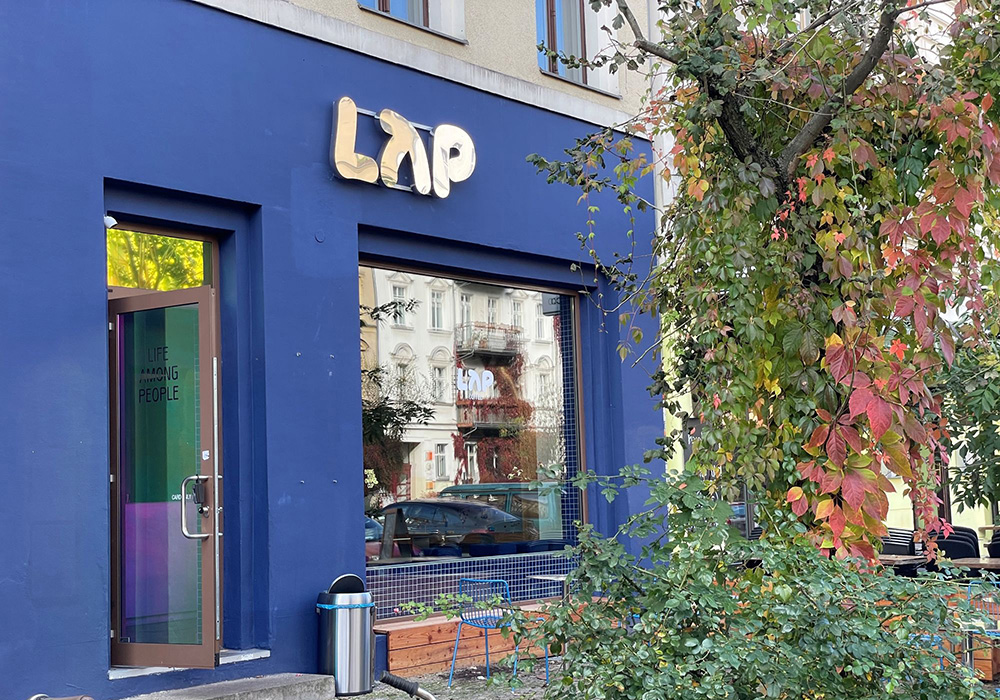 ベルリン発、急成長を続ける全自動化コーヒーチェーンの光と影