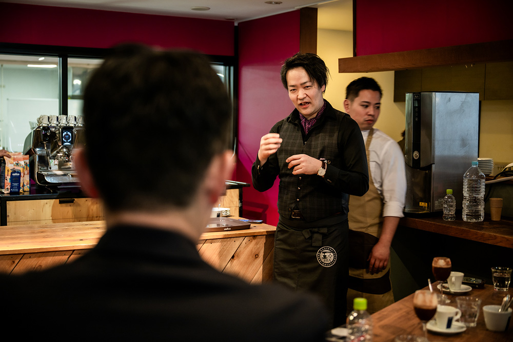 選手の質疑応答の様子