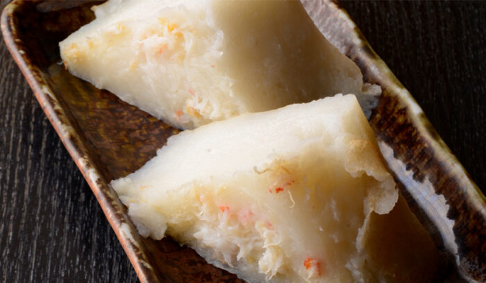 カニ入りで旨味たっぷり。ふんわり淡い口溶けの「はんぺん」