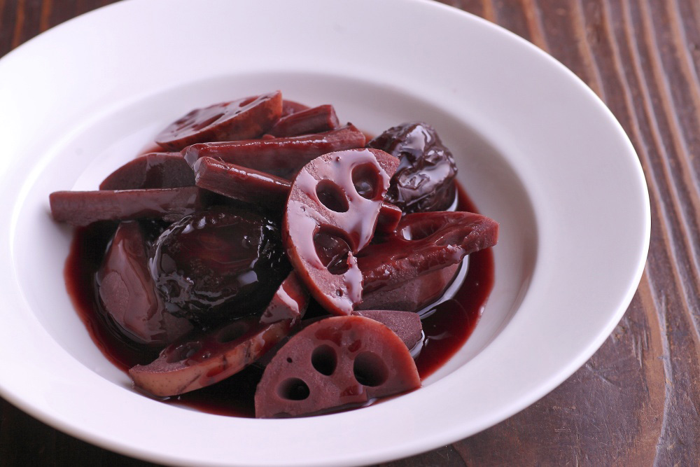 根菜とプラムの赤ワイン煮