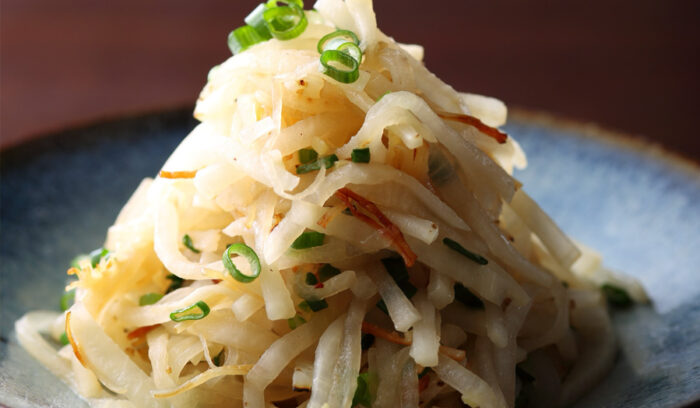 “中火でじっくり”が生む新食感「ダイコンの炒め物」
