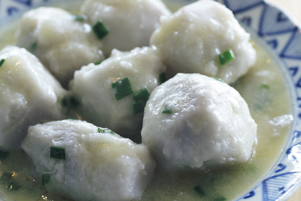 ねっとり食感と素朴な甘味が生きる「里芋ネギ炒め」