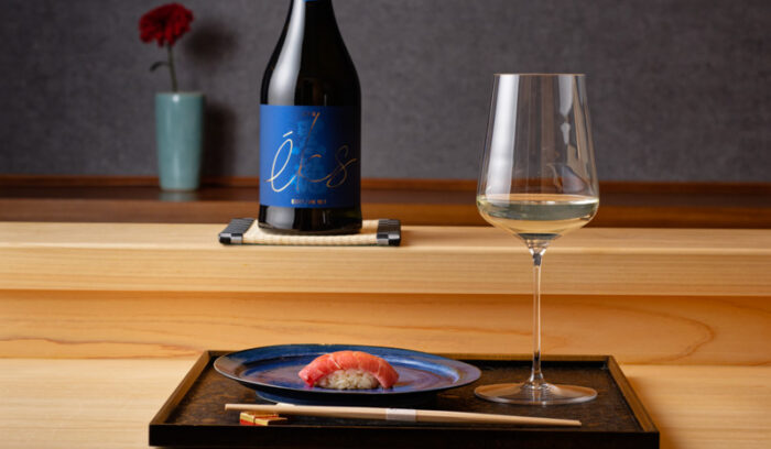 飲食店のための食中酒、食中茶を極めるブランド。「éks」「HANAAHU TEA」