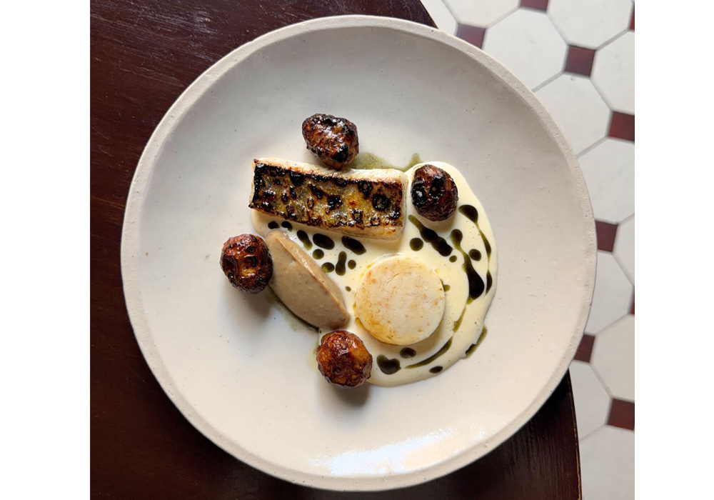 メインディッシュのパイクパーチ