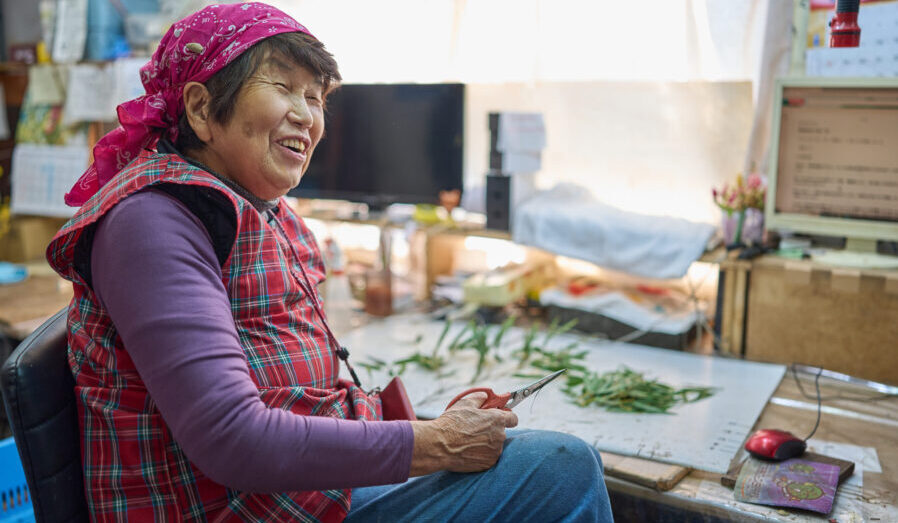 81歳。「毎日ゲームしよる感覚。自分の予測と注文数が一致するかどうか」