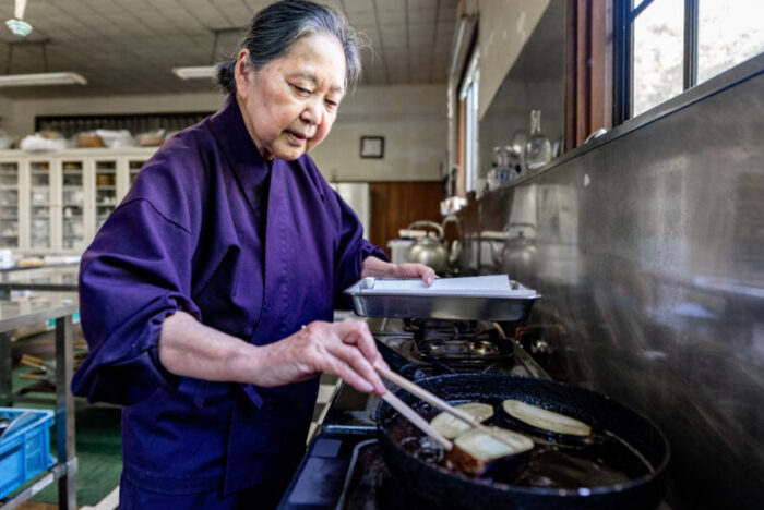 82歳。「師であるご住職さまと過ごした日々は、私の宝です」